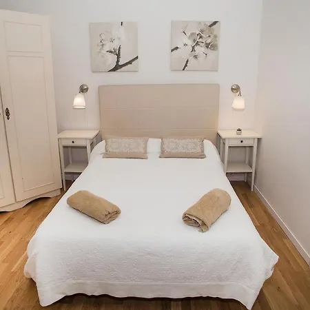 Mai & Maud Ronda Apartman *