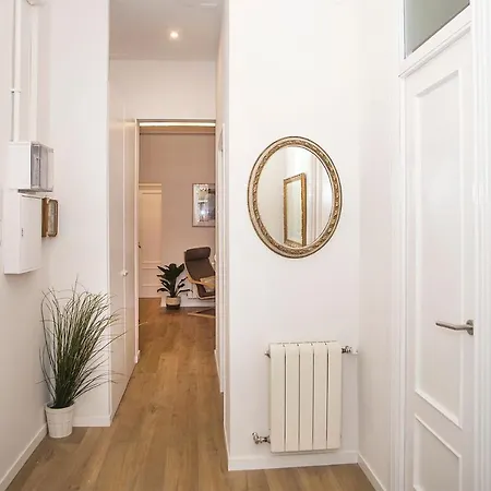 Mai & Maud Ronda Apartman *